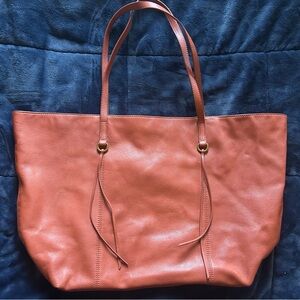 HOBO Kingston Leather Tote-Lightly Used.